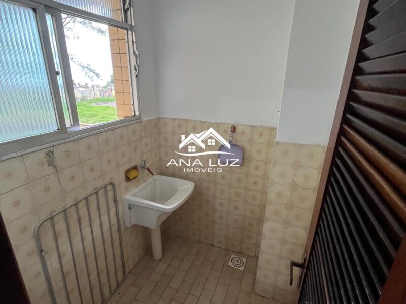 Apartamento à venda | Avenida Ministro Salgado Filho | Entre a Vila e Gravatá *Vendido*